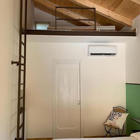 La Stanza In Giardino Bed & Breakfast Cava De' Tirreni Ngoại thất bức ảnh