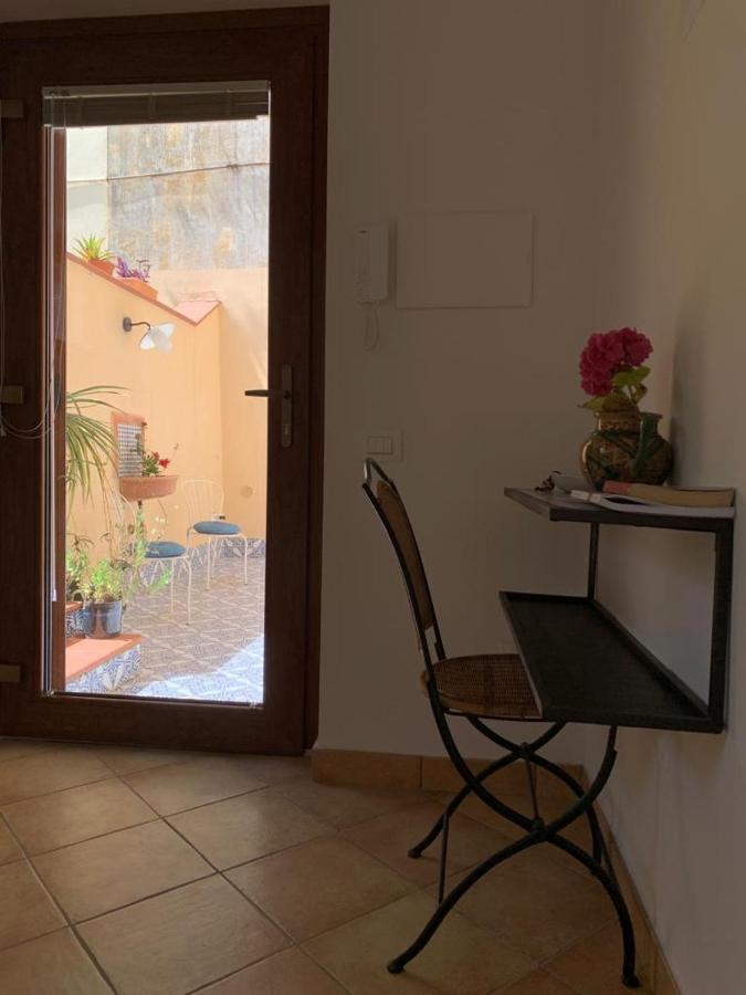 La Stanza In Giardino Bed & Breakfast Cava De' Tirreni Ngoại thất bức ảnh
